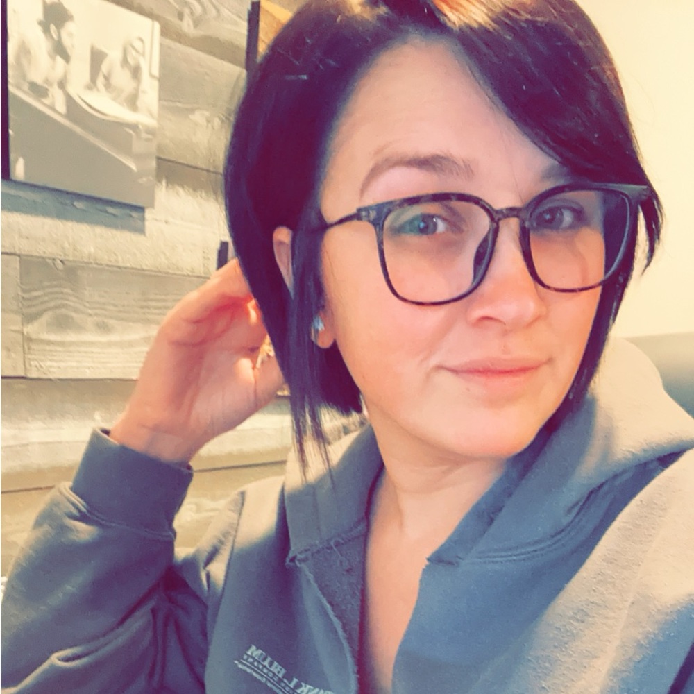 Meet your Posher, Jessica